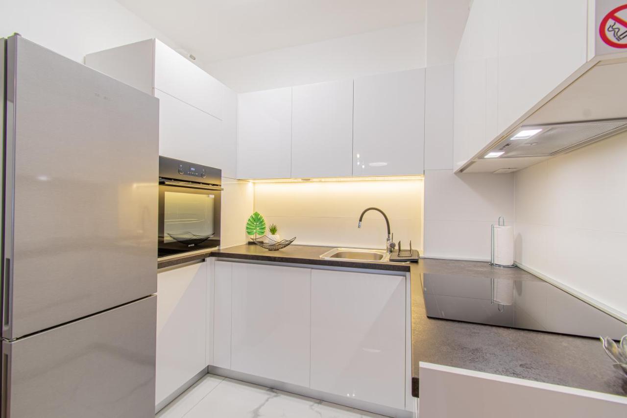 Flexible Selfcheckins 42 - Zagreb - Luxury - Garage Parking - Loggia - Brand New Lejlighed Eksteriør billede