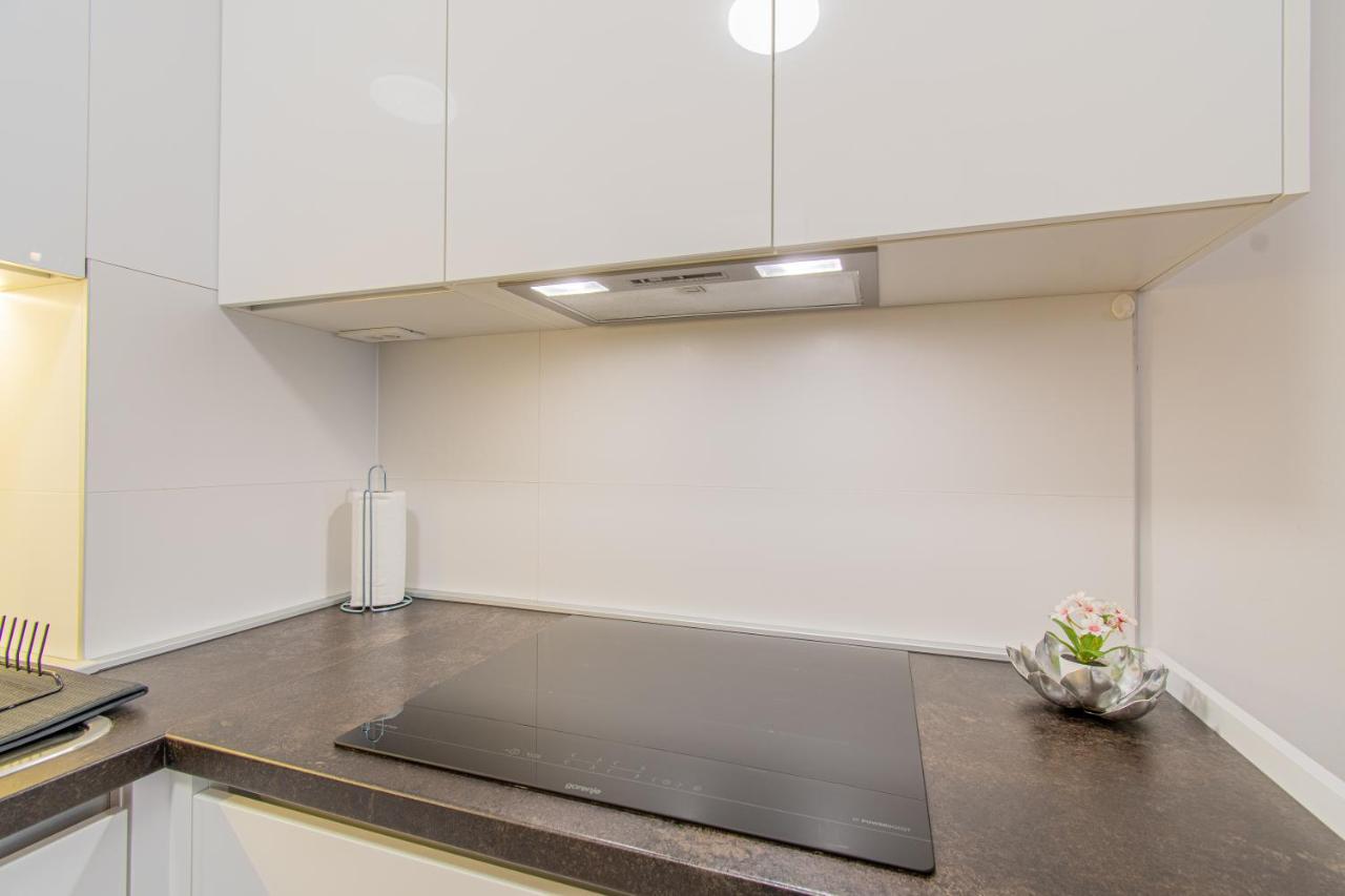 Flexible Selfcheckins 42 - Zagreb - Luxury - Garage Parking - Loggia - Brand New Lejlighed Eksteriør billede