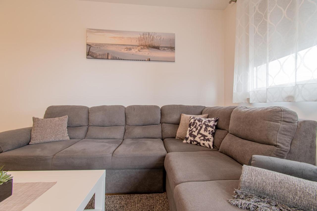 Flexible Selfcheckins 42 - Zagreb - Luxury - Garage Parking - Loggia - Brand New Lejlighed Eksteriør billede